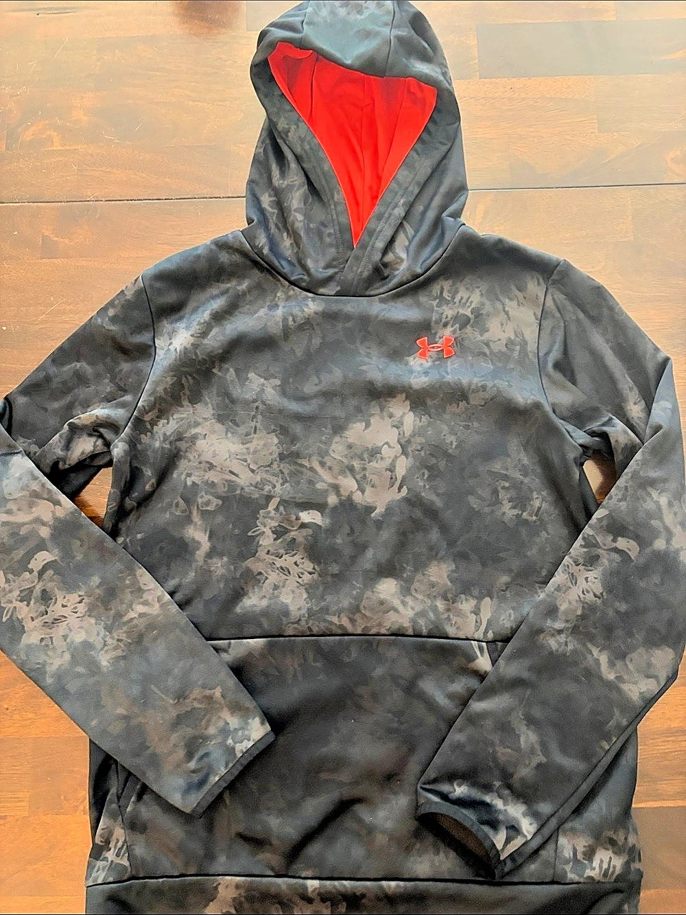 Under Armour Fleece Printed Hoodie Boy’s Black & Gray XL